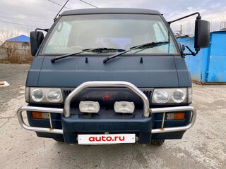1990 Mitsubishi Delica III, зелёный, 499999 рублей, вид 5