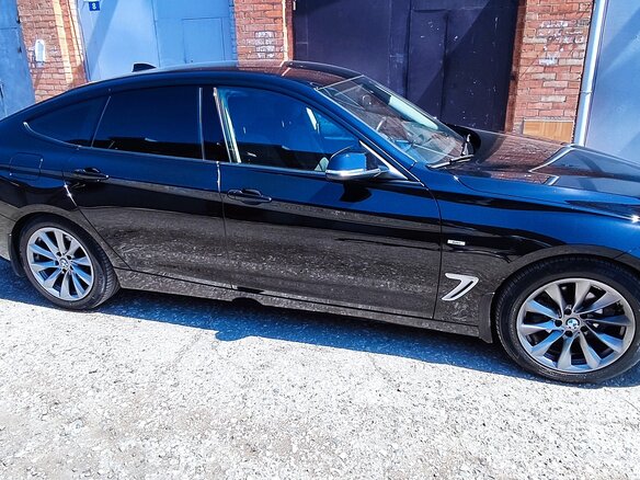 2013 BMW 3 серии 320i xDrive VI (F3x), чёрный - вид 1