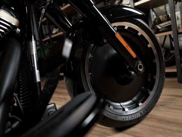 2020 Harley-Davidson Fat Boy, чёрный - вид 11