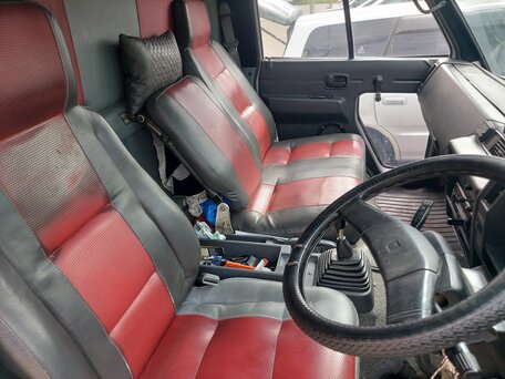 1992 Isuzu Elf (N-series), белый, 650000 рублей, вид 2