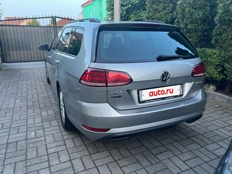 2019 Volkswagen Golf VII Рестайлинг, серый, 1675000 рублей, вид 4