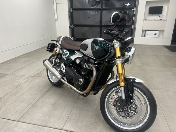 2026 Triumph Speed Twin, зелёный, 2490000 рублей - вид 2