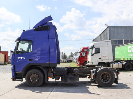 2012 Volvo FM, синий, 1990000 рублей, вид 4