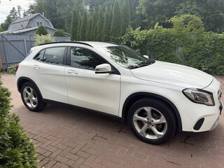 2018 Mercedes-Benz GLA 200 I (X156) Рестайлинг, белый, 1800000 рублей, вид 1