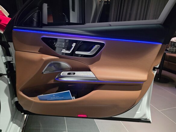 2026 Mercedes-Benz E-Класс 300 VI (W214, S214), белый - вид 16