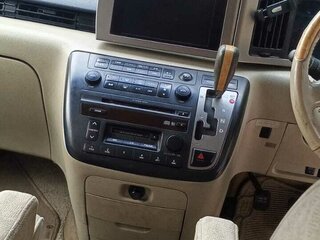 2004 Nissan Elgrand II (E51), белый, 370000 рублей, вид 2