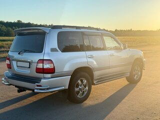 2005 Toyota Land Cruiser 100 Series Рестайлинг 2, серебристый, 2450000 рублей, вид 4