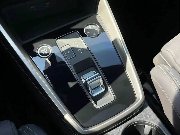 2023 Audi A3 Sportback 35 TFSI IV (8Y), серый, 2250000 рублей - вид 17