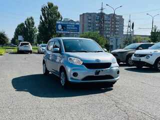 2017 Toyota Passo III, серый, 999000 рублей, вид 4