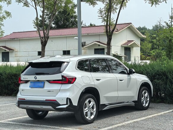 2023 BMW X1 20Li sDrive III (U11/U12), белый - вид 3