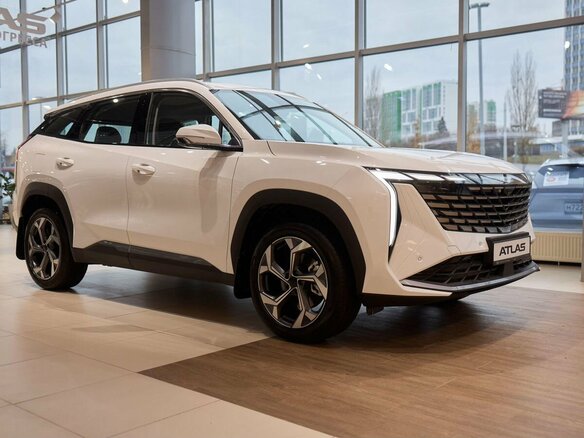 2026 Geely Atlas II, белый - вид 2