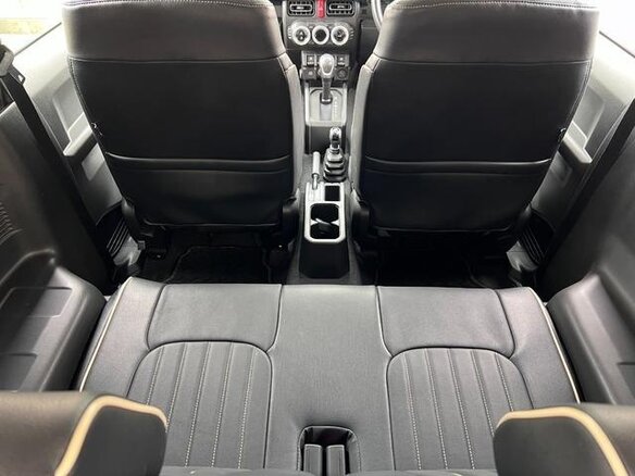 2023 Suzuki Jimny Sierra IV, чёрный, 1877000 рублей - вид 12