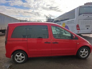 2003 Mercedes-Benz Vaneo, красный, 540000 рублей, вид 2
