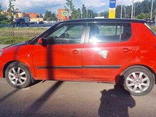 2010 Skoda Fabia II Рестайлинг, красный, 600000 рублей, вид 4