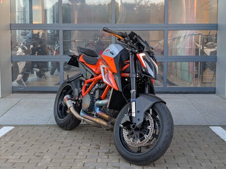 2022 KTM 1290 Super Duke R Evo, оранжевый, 1750000 рублей, вид 1