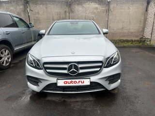 2016 Mercedes-Benz E-Класс 200 V (W213, S213, C238), серебристый, 2400000 рублей, вид 2