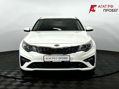 2019 Kia Optima IV Рестайлинг, белый, 2275000 рублей, вид 3