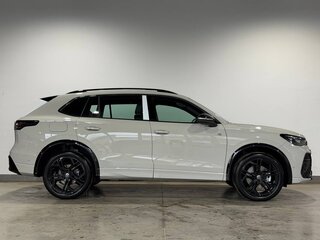 2026 Volkswagen Tiguan L Pro III (China Market), бежевый, 4750000 рублей, вид 4