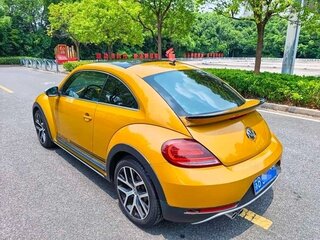 2019 Volkswagen Beetle II (A5), золотистый, 1600000 рублей, вид 5