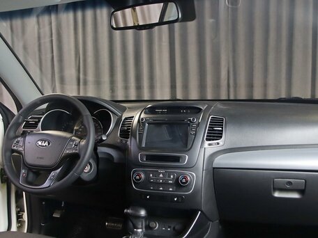 2013 Kia Sorento II Рестайлинг, белый, 1249000 рублей, вид 5