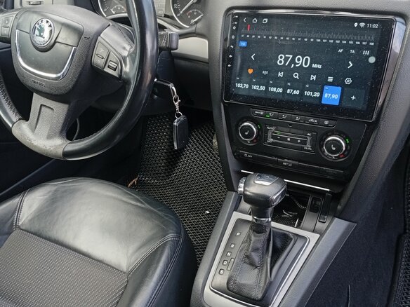 2012 Skoda Octavia II (A5) Рестайлинг, бежевый - вид 7