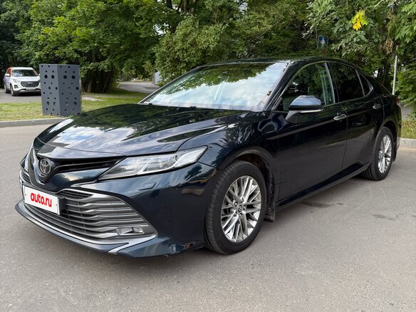2019 Toyota Camry VIII (XV70), синий, 2700000 рублей