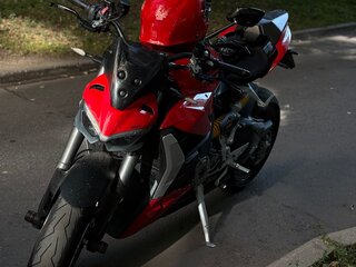 2022 Ducati Streetfighter V2, красный, 1348000 рублей, вид 1