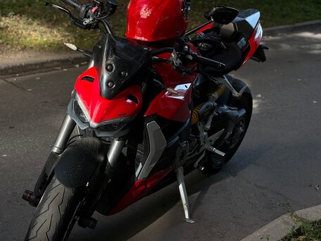 2022 Ducati Streetfighter V2, красный, 1348000 рублей, вид 1