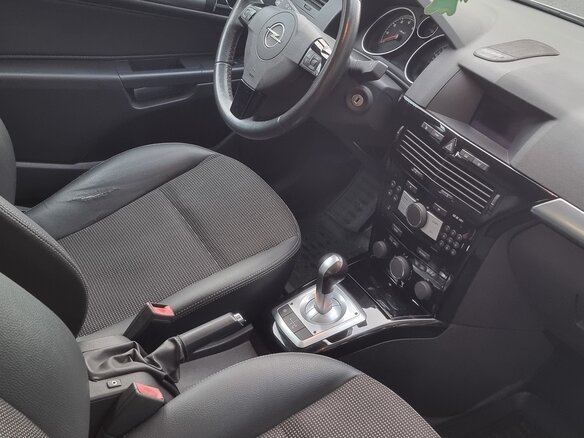 2009 Opel Astra H Рестайлинг, серый, 400000 рублей - вид 7