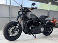 2024 Harley-Davidson Fat Bob, серый - вид 2