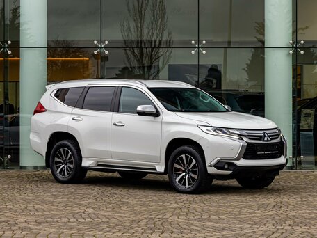 2017 Mitsubishi Pajero Sport III, белый, 2365000 рублей, вид 3