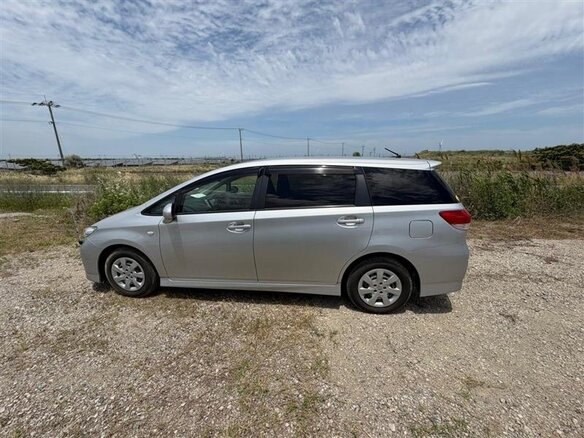2011 Toyota Wish II, серебристый - вид 6