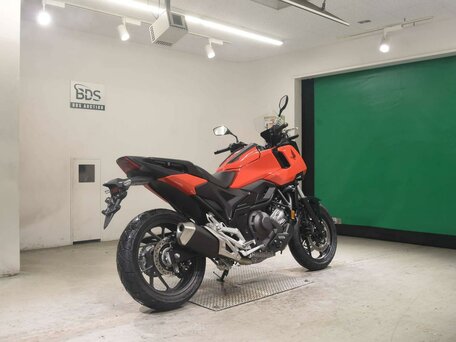 2026 Honda NC 750X, красный, 1477000 рублей, вид 5