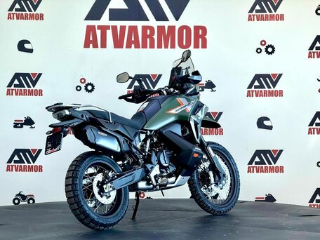2026 CFMoto 1000MT-X Sport (ABS), зелёный, 1148900 рублей, вид 4