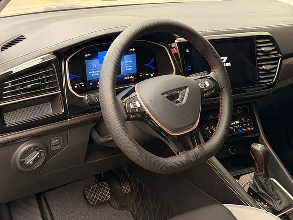 2022 Jetta VS7 I Рестайлинг 1, чёрный, 1540000 рублей - вид 8