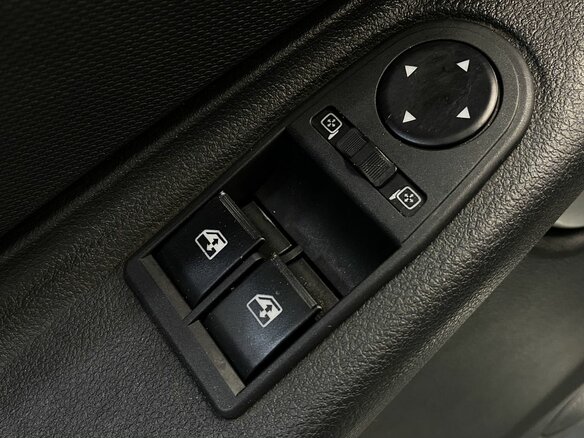 2018 Lada (ВАЗ) Granta I Рестайлинг, белый, 730000 рублей - вид 11