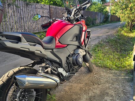 2017 Honda VFR 1200X (Crosstourer), красный, 1600000 рублей, вид 4