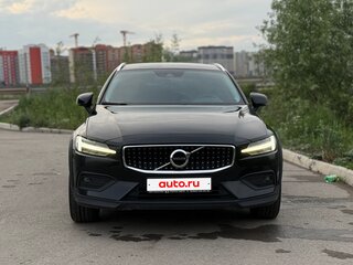 2019 Volvo V60 Cross Country II, чёрный, 3399000 рублей, вид 5