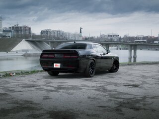 2019 Dodge Challenger SRT Hellcat III Рестайлинг 2, чёрный, 6700000 рублей, вид 3