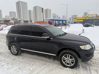 2008 Volkswagen Touareg I Рестайлинг, чёрный, 990000 рублей, вид 4