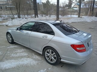 2012 Mercedes-Benz C-Класс 180 BlueEFFICIENCY III (W204) Рестайлинг, серебристый, 1350000 рублей, вид 4
