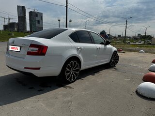 2013 Skoda Octavia III (A7), белый, 1270000 рублей, вид 4