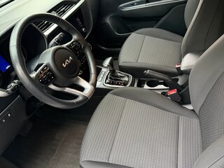 2021 Kia Rio X IV Рестайлинг, белый, 1745000 рублей, вид 5