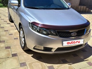 2012 Kia Cerato 6-speed II, серебристый, 640000 рублей, вид 4