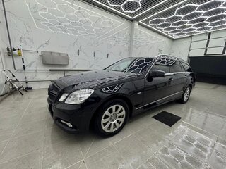2010 Mercedes-Benz E-Класс 250 7G-Tronic IV (W212, S212, C207), чёрный, 1350000 рублей, вид 2