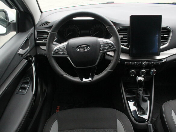 2024 Lada (ВАЗ) Vesta I Рестайлинг (NG), белый - вид 7