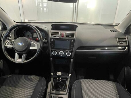 2018 Subaru Forester IV Рестайлинг 2, белый, 1435000 рублей, вид 5