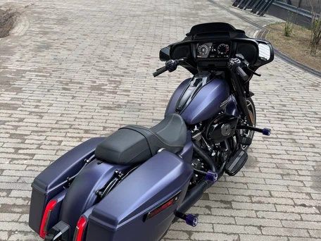 2024 Harley-Davidson Street Glide, пурпурный, 2800000 рублей, вид 3