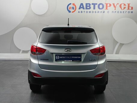 2013 Hyundai ix35 I, серебристый, 929000 рублей, вид 4