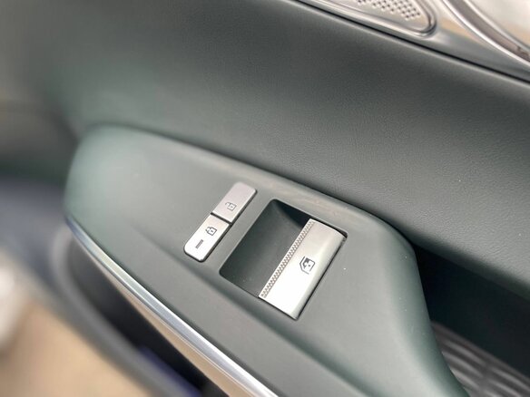 2022 Genesis GV70 I, белый, 3849000 рублей - вид 27